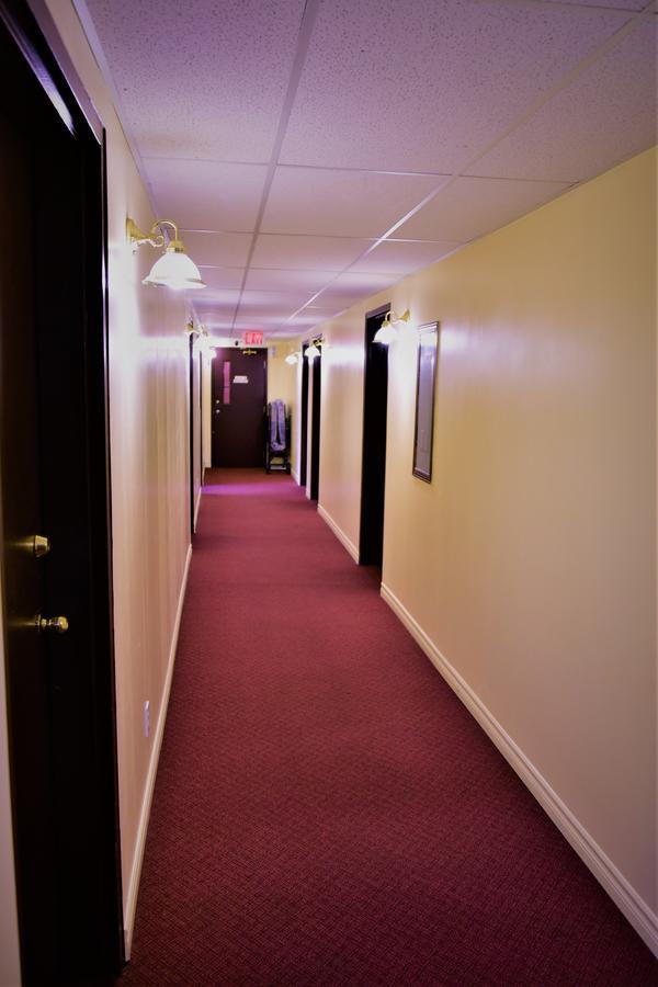 Royal Windsor Motel Exterior foto